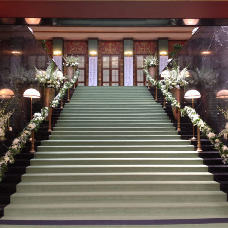 Raumschmuck-Hochzeit-Treppe
