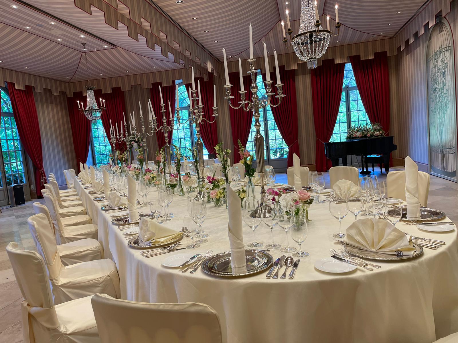 Ovale Tafel Orangerie